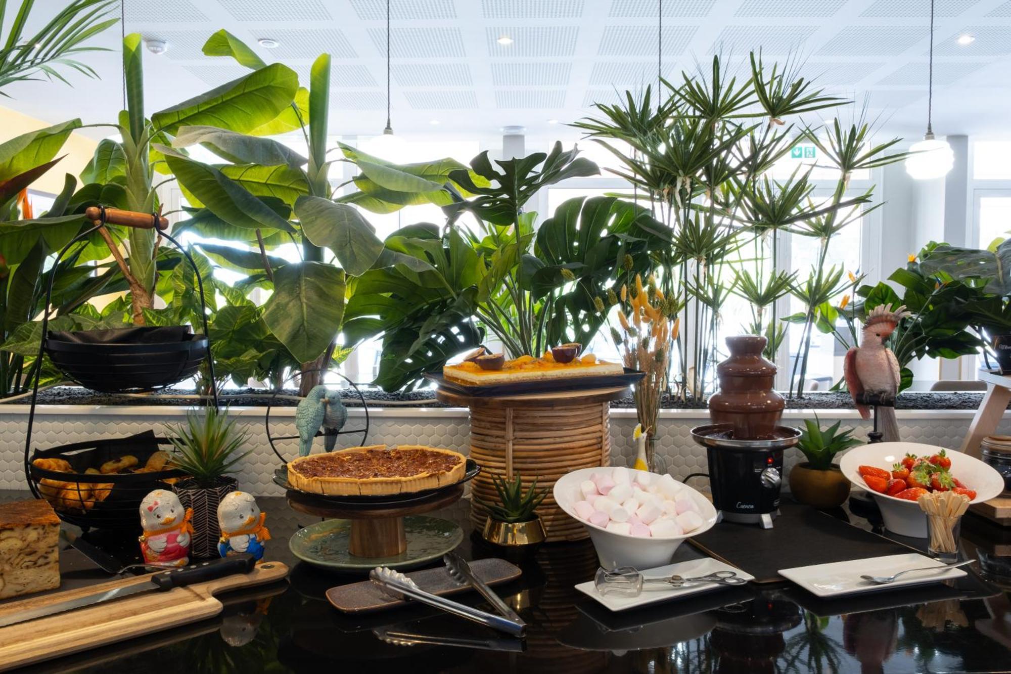 Hotel Birdy By Happyculture Aix-en-Provence Bagian luar foto
