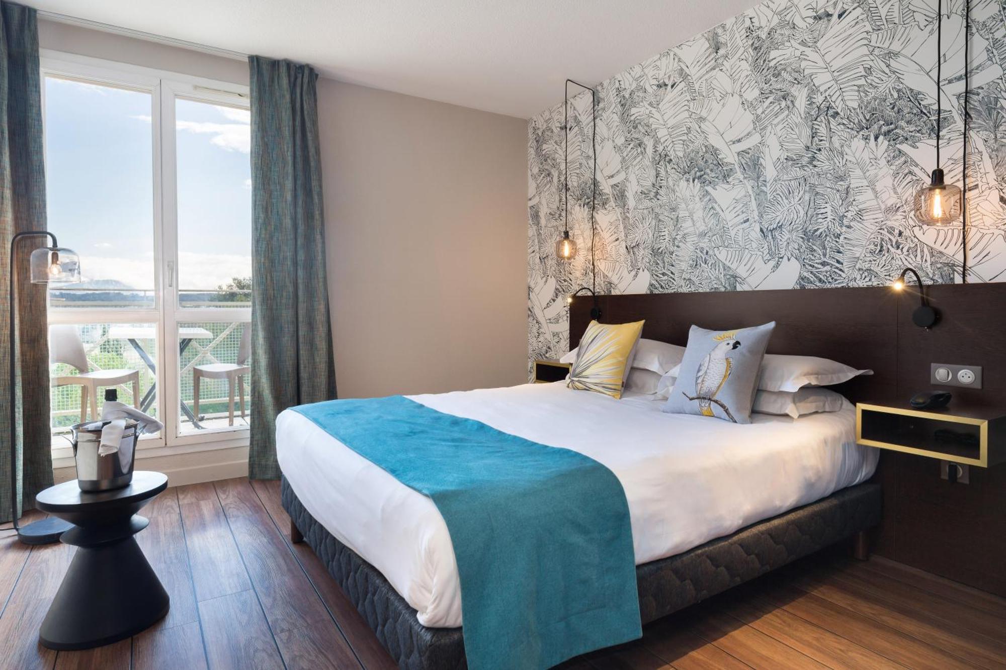 Hotel Birdy By Happyculture Aix-en-Provence Bagian luar foto