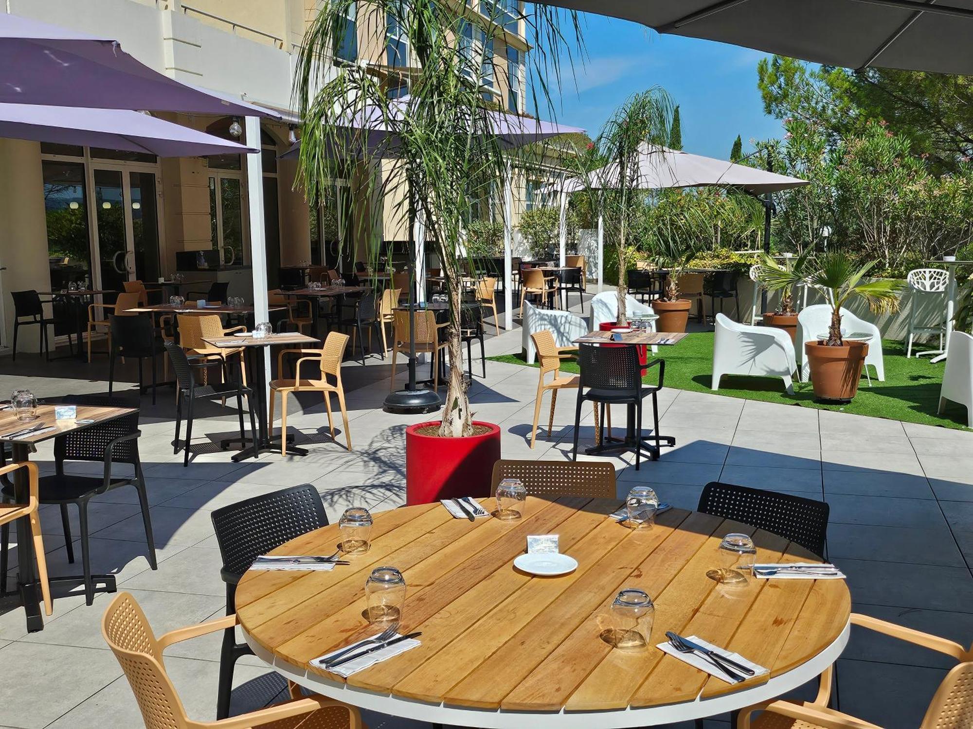 Hotel Birdy By Happyculture Aix-en-Provence Bagian luar foto
